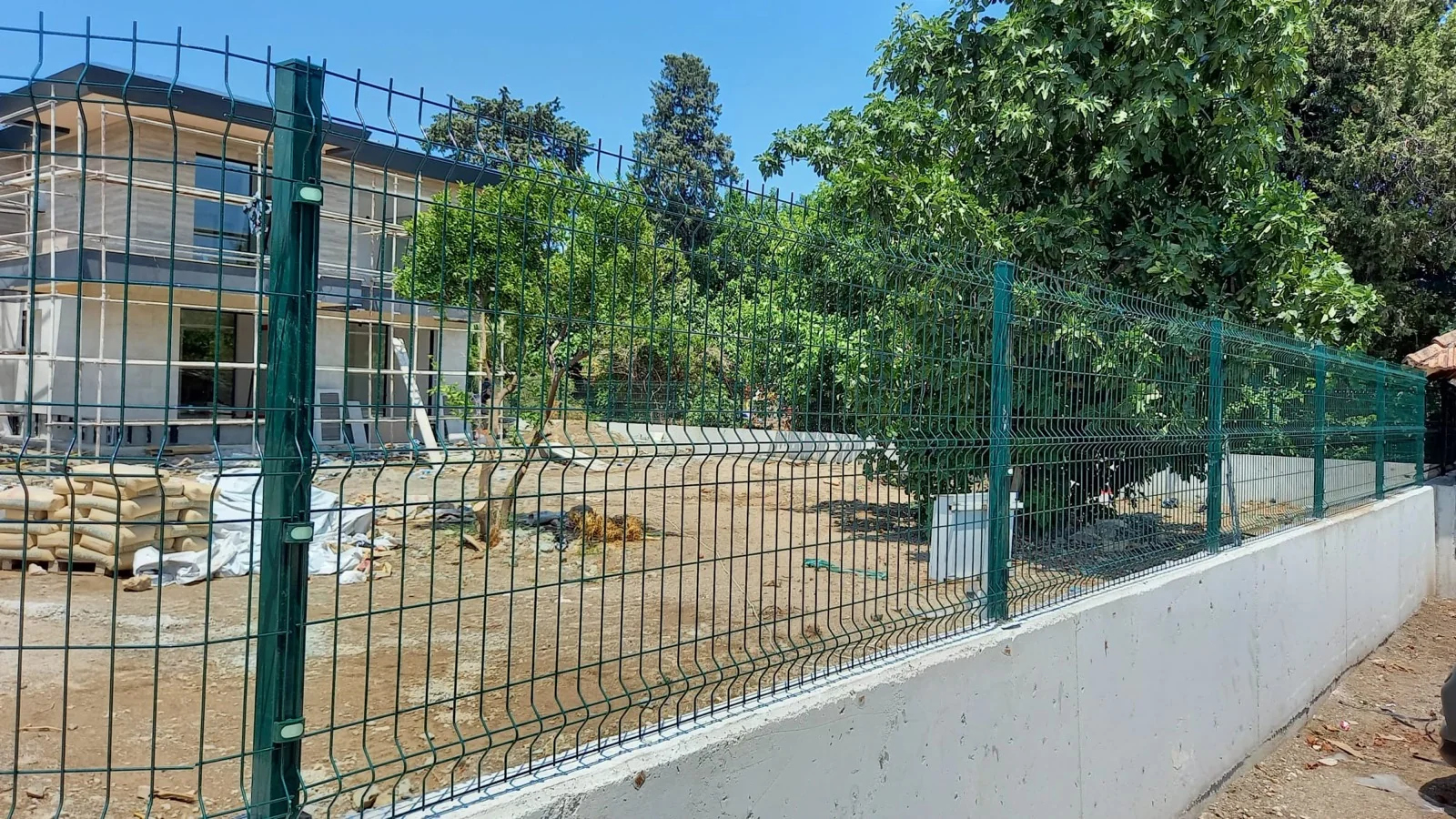 Antalya Panel Çit Referansı - Villa Çit Sistemi